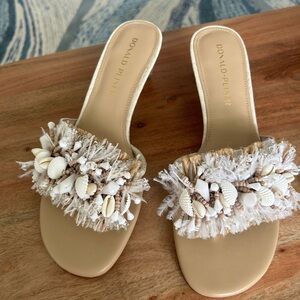 Donald Pliner Crocco sandal